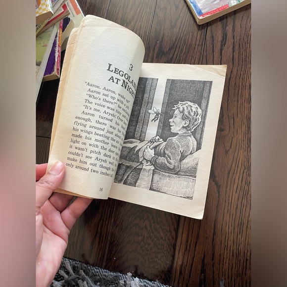 2 Paperback Used Book: Adventure in Legoland by Carol Matas - Picture 8 of 9